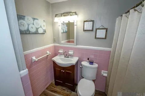 Bath - 13170 Springfield Rd, Walker, LA 70785 photo 2 of 2