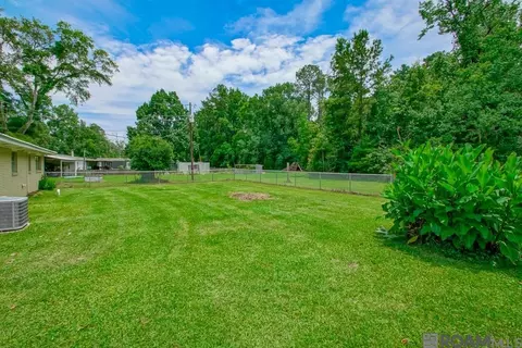Exterior - 13170 Springfield Rd, Walker, LA 70785 photo 6 of 8