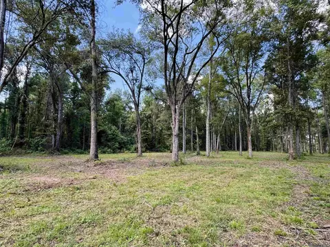 6 Louisiana 16, Denham Springs, LA 70706