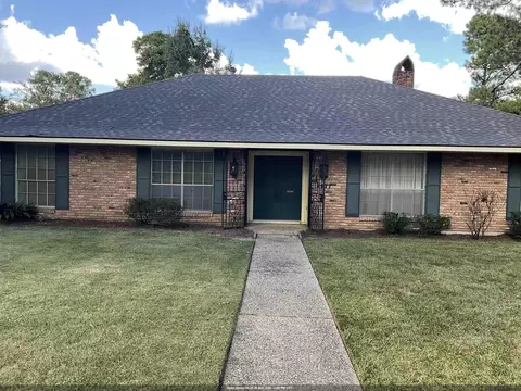 5977 Hyacinth, Baton Rouge, LA 70808