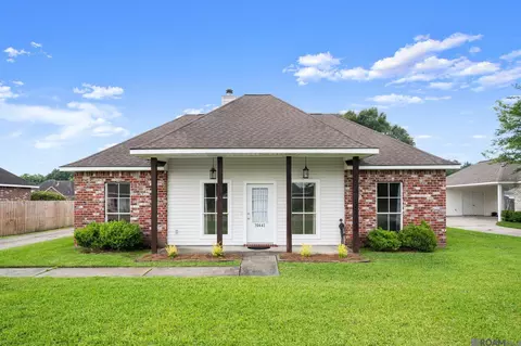 30441 Michelle St, Walker, LA 70785