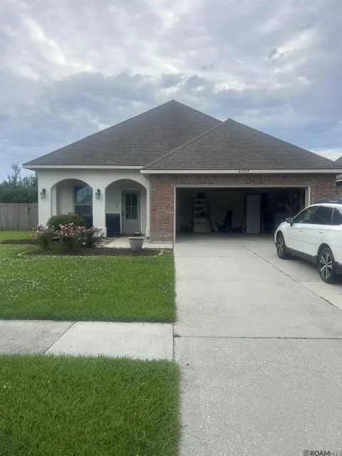 42353 Lakestone Dr, Prairieville, LA 70769