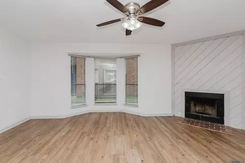 1757 S Brightside View Dr, Baton Rouge, LA 70820