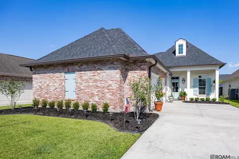 528 Flycatcher Dr, Baton Rouge, LA 70810