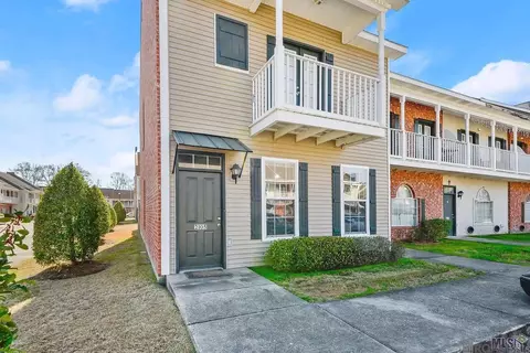 2105 Belle Pointe Aly, Baton Rouge, LA 70820