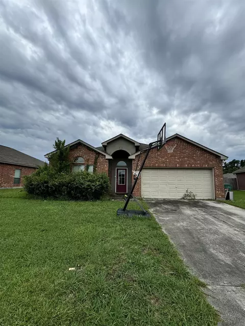 11066 Iberia Dr, Denham Springs, LA 70726