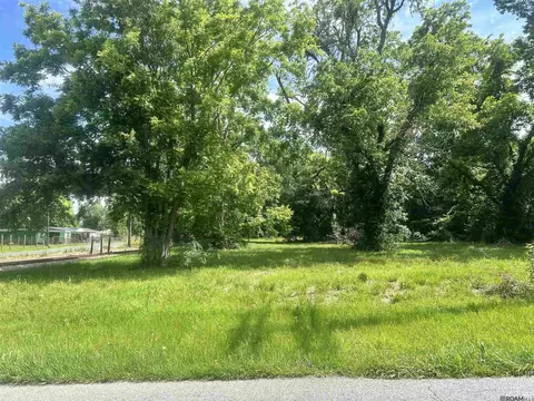 4464 New Weis Rd, Zachary, LA 70791