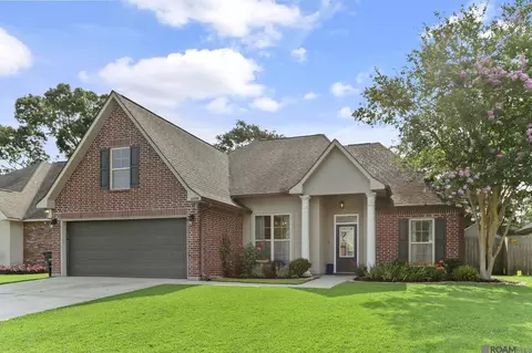 10233 Savannah Jane Ln, Baton Rouge, LA 70817