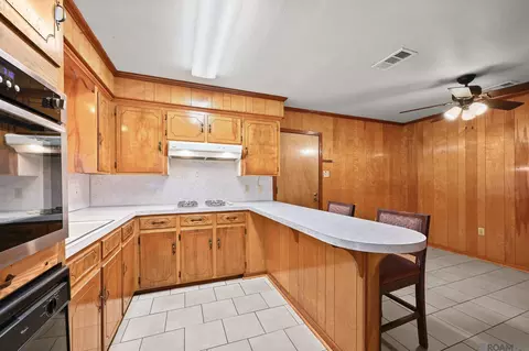 Kitchen - 620 Charles Ave, Baker, LA 70714 photo 3 of 3