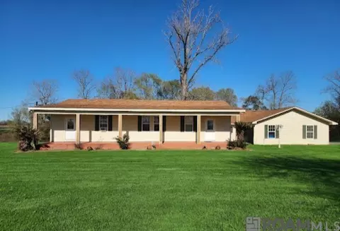 1602 Valverda Rd, Maringouin, LA 70757