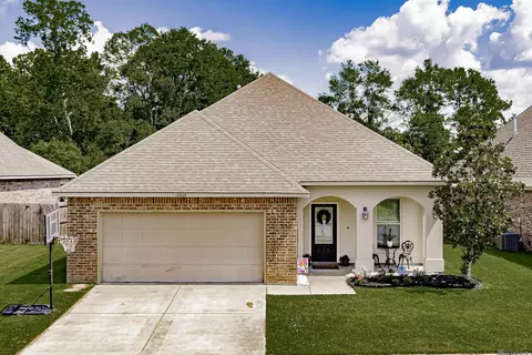 17443 Waterloo Dr, Baton Rouge, LA 70817