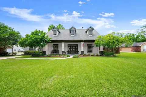 16111 Acadia Dr, Prairieville, LA 70769