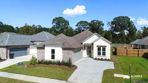 6923 Garden Hill Dr, Baton Rouge, LA 70817