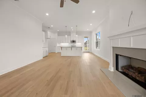 Living - 236 Sophia Dr, Luling, LA 70070 photo 2 of 2