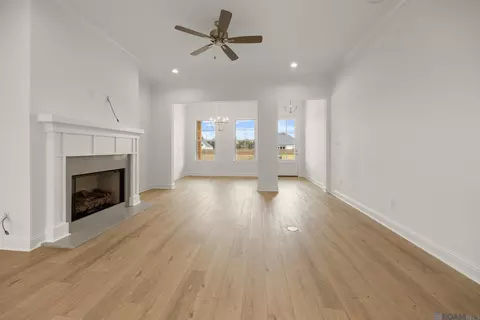 Living - 236 Sophia Dr, Luling, LA 70070 photo 1 of 2