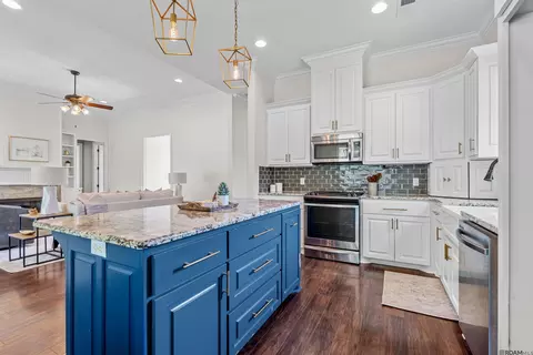 Kitchen - 15822 Blackstone Dr, Pride, LA 70770 photo 2 of 2