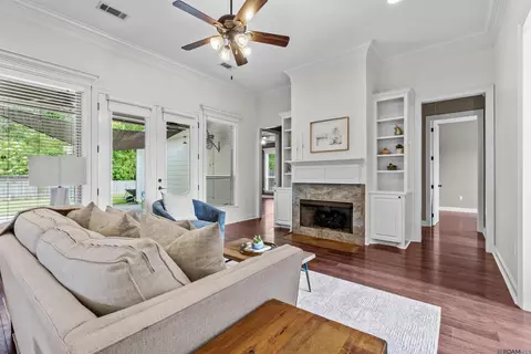 Living - 15822 Blackstone Dr, Pride, LA 70770 photo 1 of 1