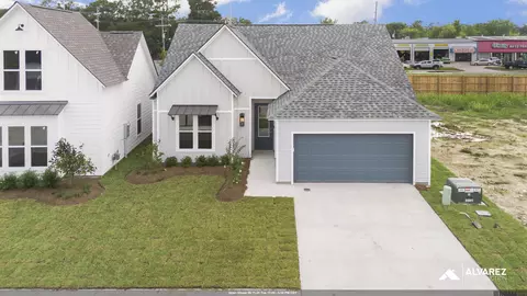 1715 Seawolf Dr, Baton Rouge, LA 70810