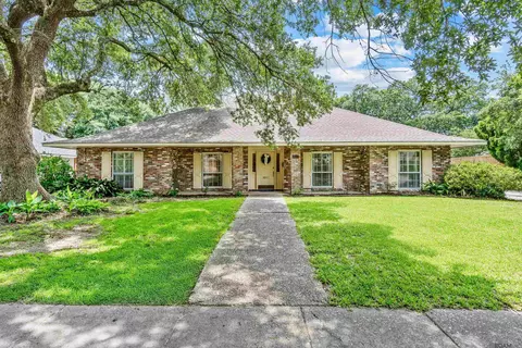 1338 Oakley Dr, Baton Rouge, LA 70806