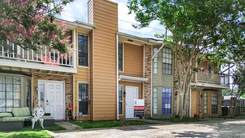 433 Longwood Ct # F, Baton Rouge, LA 70806