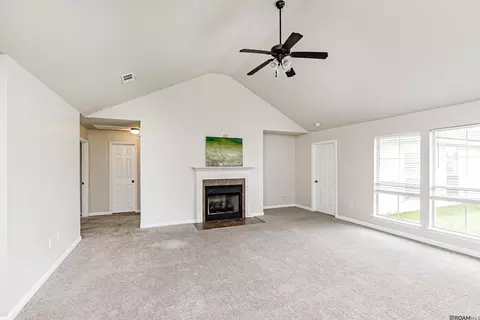 40367 Kipling Dr, Darrow, LA 70725 photo 3
