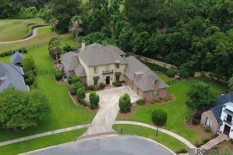 19018 Spyglass Hill Dr, Baton Rouge, LA 70809