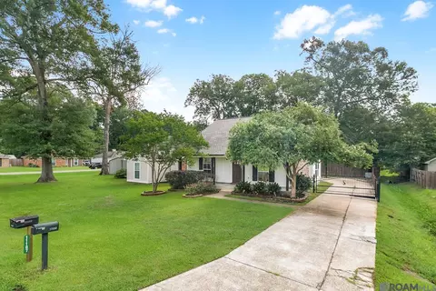 11188 Village Green Dr, Central, LA 70739