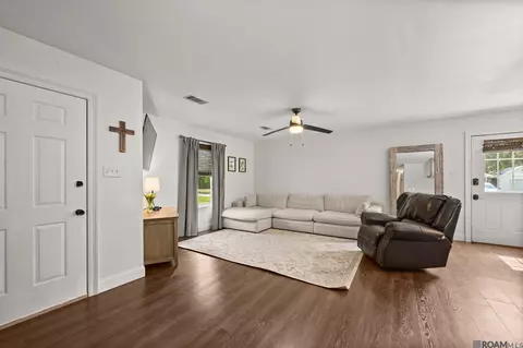 43485 Fontenot Rd, Saint Amant, LA 70774