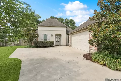 9636 Market West Dr, Baton Rouge, LA 70810