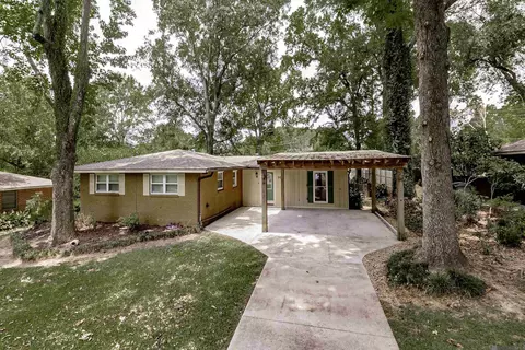 965 Highland Park Dr, Baton Rouge, LA 70808
