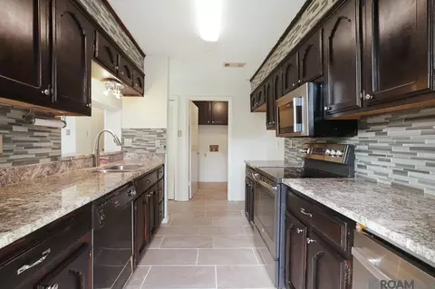 4625 Parkoaks Dr # 37, Baton Rouge, LA 70816