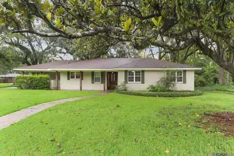 9325 Woodbine St, Baton Rouge, LA 70815