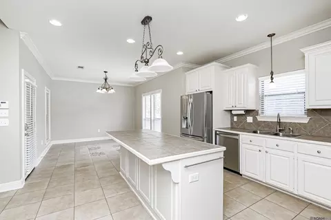 Kitchen - 13351 Sunny Ln, Walker, LA 70785 photo 1 of 4