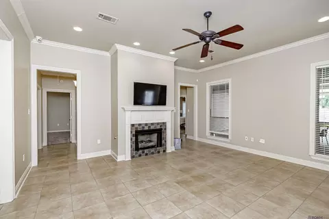 Living - 13351 Sunny Ln, Walker, LA 70785 photo 1 of 3