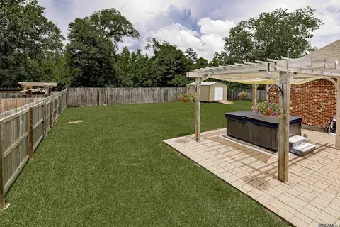 Exterior - 13351 Sunny Ln, Walker, LA 70785 photo 4 of 7