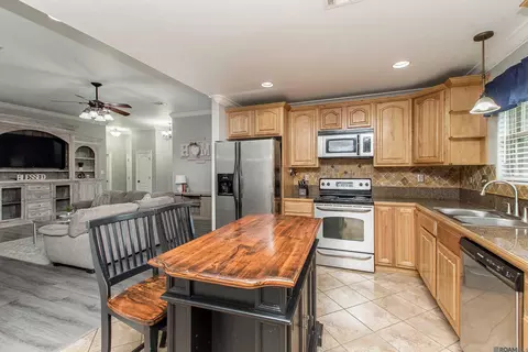 Kitchen - 142 Fox Trot Ln, Sunset, LA 70584 photo 1 of 4