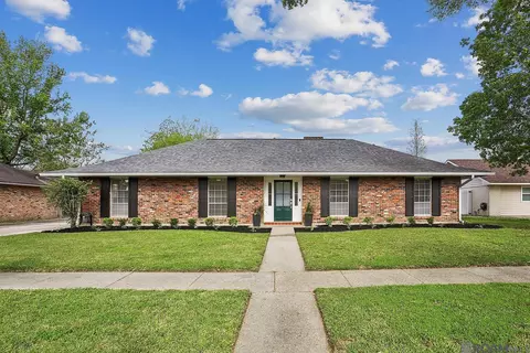 5272 Cherrywood Dr, Baton Rouge, LA 70809