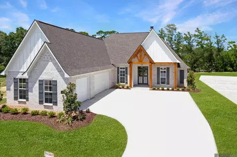 6504 Feather Ridge Dr, Baton Rouge, LA 70817