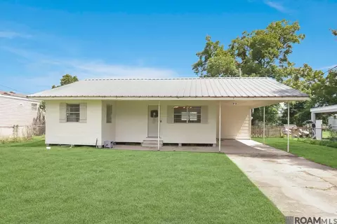 40490 Barden Rd, Gonzales, LA 70737