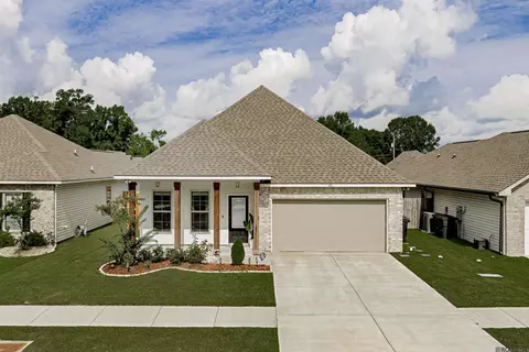 661 Whispering Waters Ave, Gonzales, LA 70737