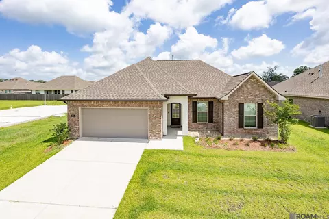 1545 Cavalry Ave, Zachary, LA 70791