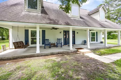 45032 Lake Settlement Dr, Prairieville, LA 70769