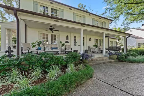 3147 E Lakeshore Dr, Baton Rouge, LA 70808