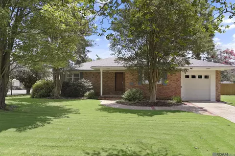 1151 E Riveroaks Dr, Baton Rouge, LA 70815