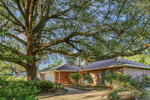 3228 Race St, Jackson, LA 70748