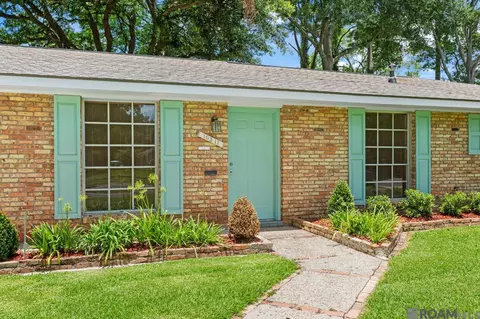 10311 S Riveroaks Dr, Baton Rouge, LA 70815