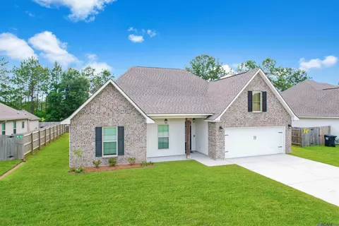 Exterior - 74353 Turf Dr, Covington, LA 70435 photo 2 of 7
