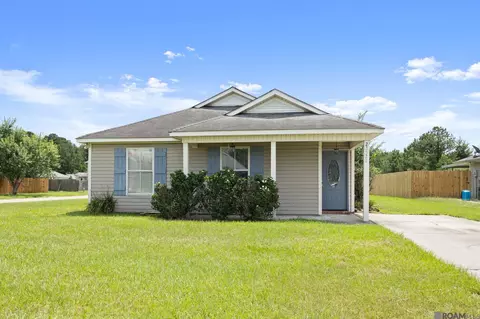 23522 Country Manor Ave, Denham Springs, LA 70726