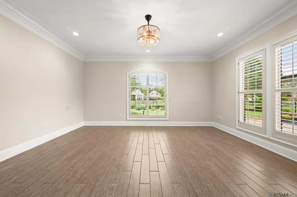 Living - 19537 S Harrells Ferry Rd, Baton Rouge, LA 70816 photo 3 of 3