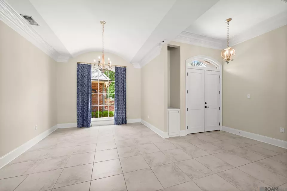 Entry Way - 19537 S Harrells Ferry Rd, Baton Rouge, LA 70816 photo 2 of 3